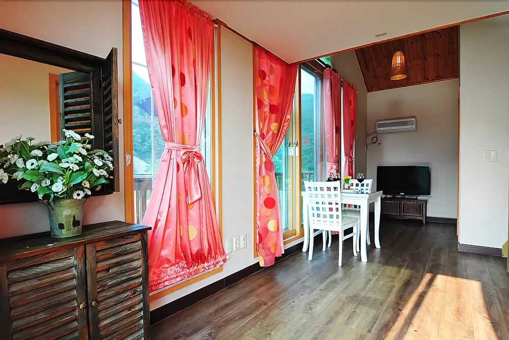 Yangpyeong Mulsaesori Pension