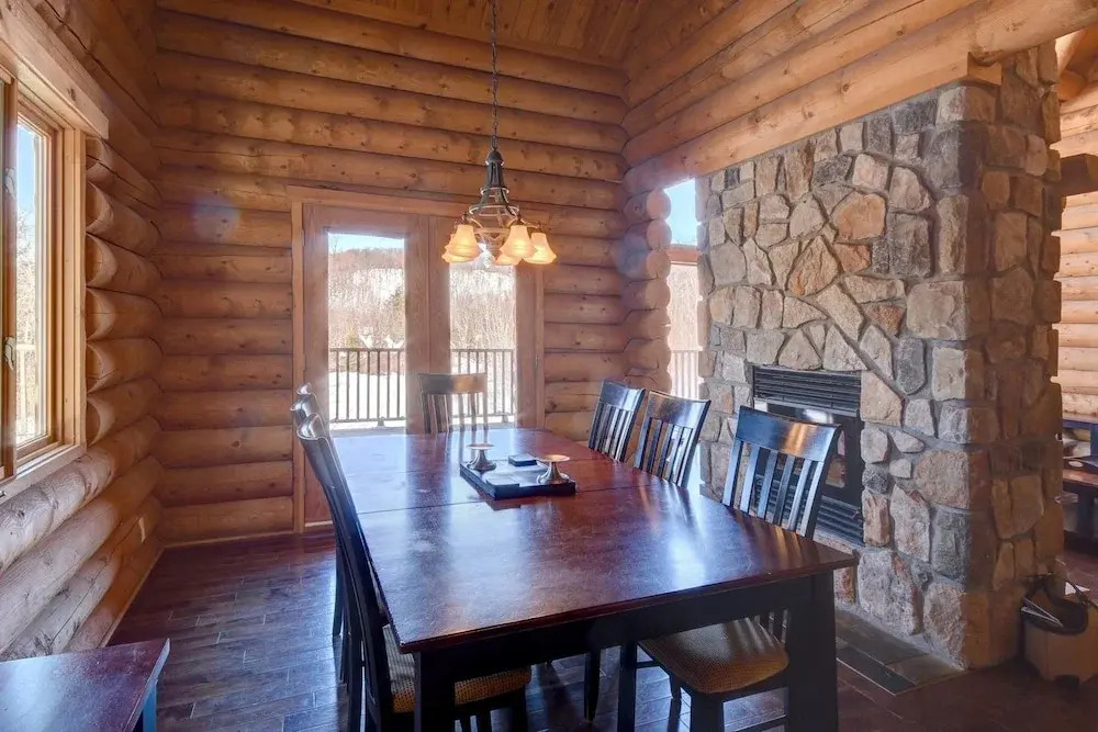 Chalet Apache
