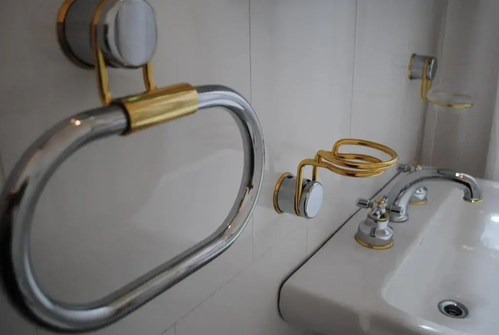 First Class Apartments