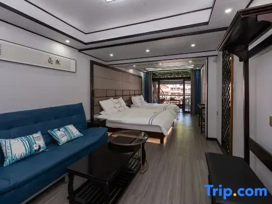 Phoenix Wanfeng Yushe Light Luxury Homestay (Hongqiao Branch, Fenghuang Ancient Town)