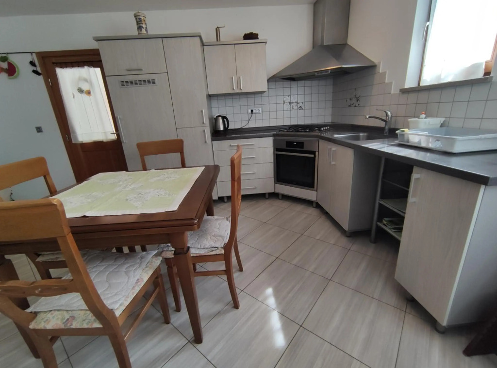 Apartments Leni