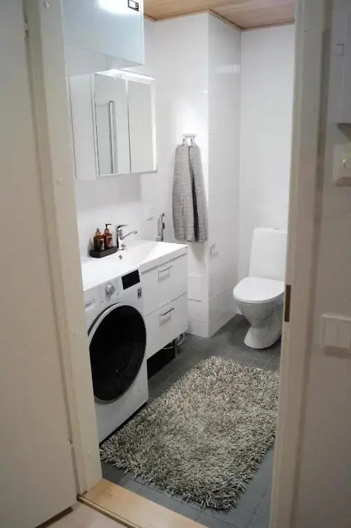 Studio in Trendy Kakola Hill area close to city center
