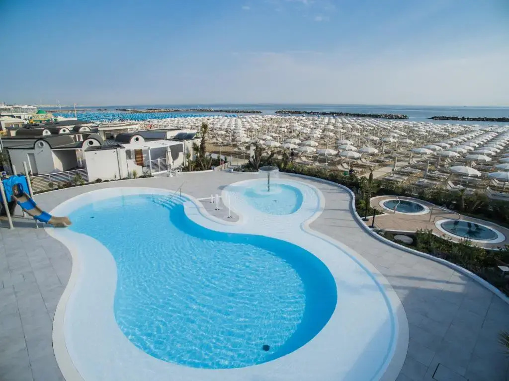 Mediterraneo Hotel & Suites
