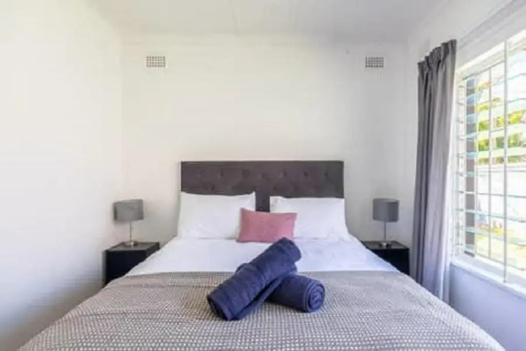 Beach Villa With Pool - Short Walk to the Beach