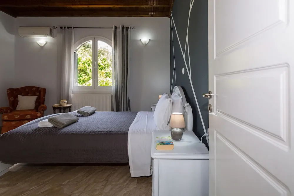 Villa Yialos by Villa Plus