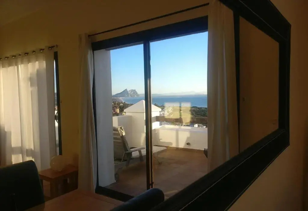 3 bed Penthouse great views