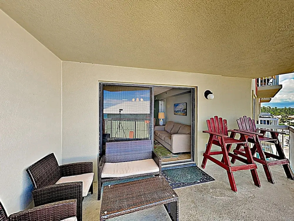 New Listing! Beachside Beauty W/ Pools & Hot Tub 2 Bedroom Condo