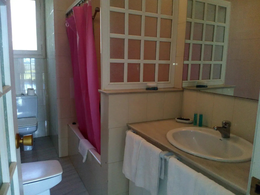 Apartamentos La Roca Rentals