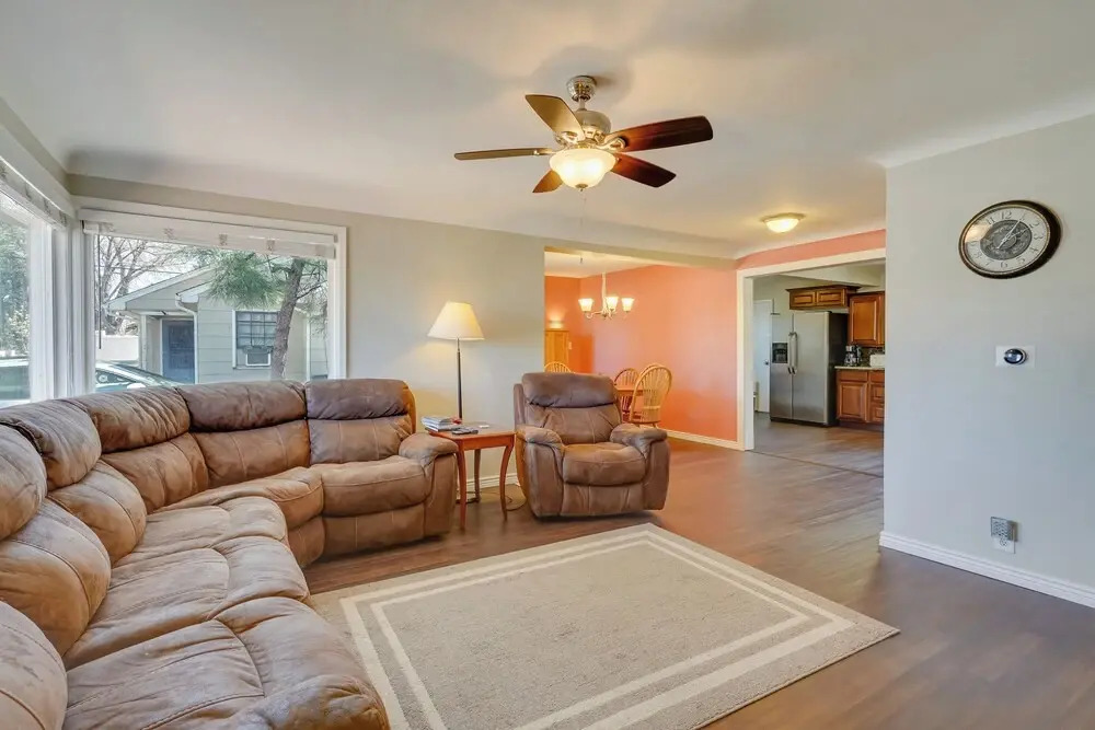 Pueblo House by Riverwalk, 2 Miles to Fairgrounds!