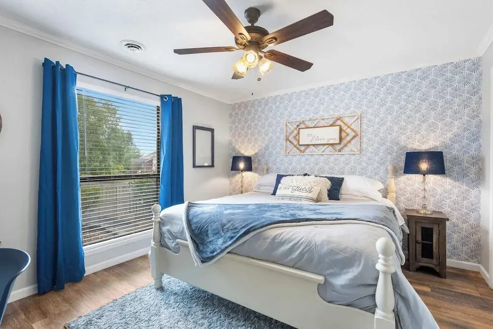 Blue Royale Retreat - Condo for 6