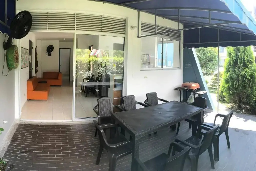 Hermoso Apartasol con Piscina en Sopetran