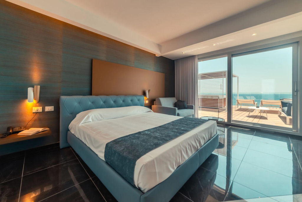 Nautilus Hotel