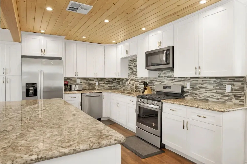 2145-the Getaway 2 Bedroom Home by Redawning