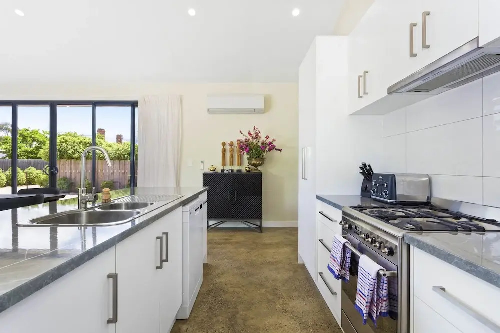 Embracing Evandale