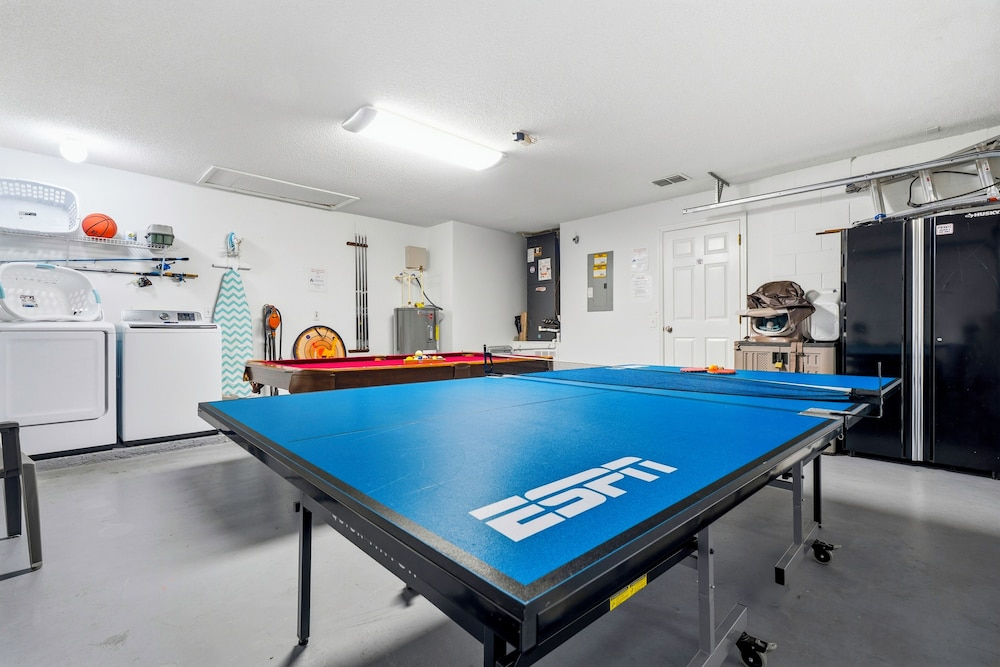 5BR Villa Private Pool & Game Room
