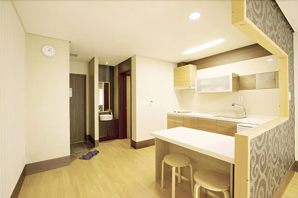 Chuncheon N.e. Park Pension