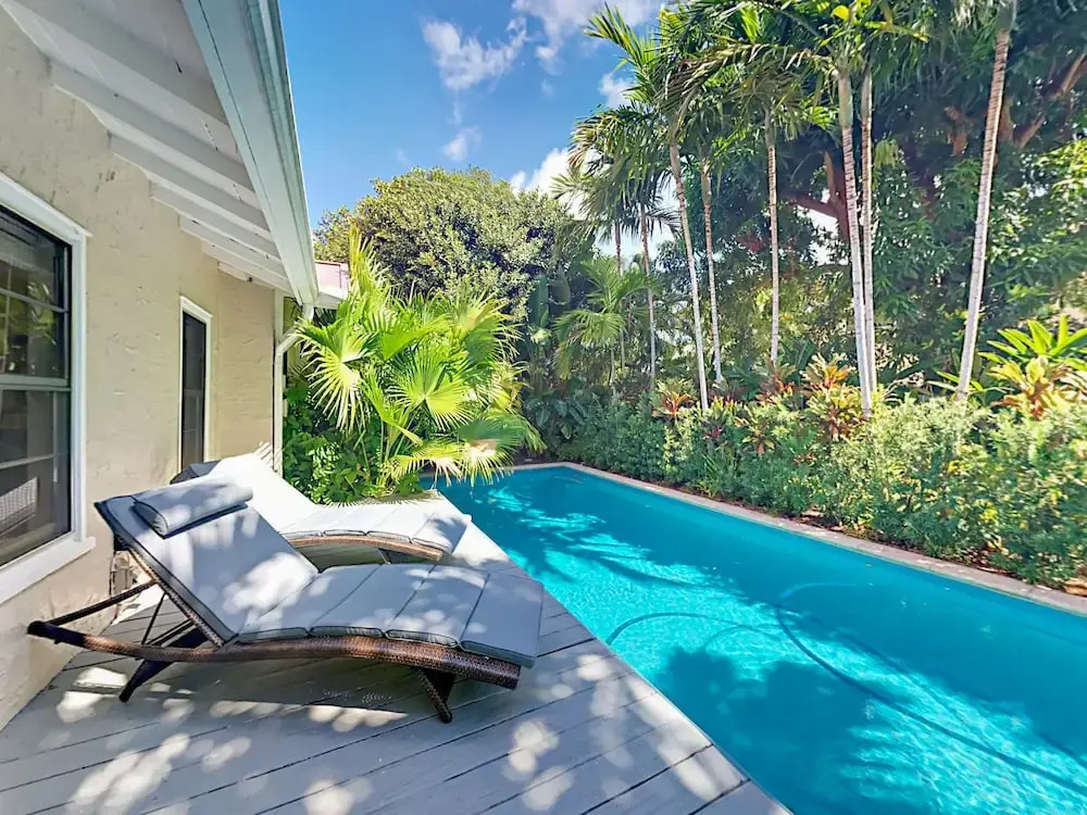 El Cid Tropical Getaway Home 4 Bedrooms 4 Bathrooms Home