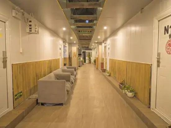 Paoju Factory Youth Hostel (Beijing Summer Palace Subway Station Branch)