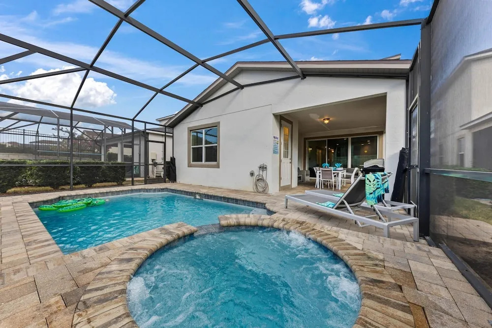 5Bd Villa Private Pool & Spa at Solara Resort 1820