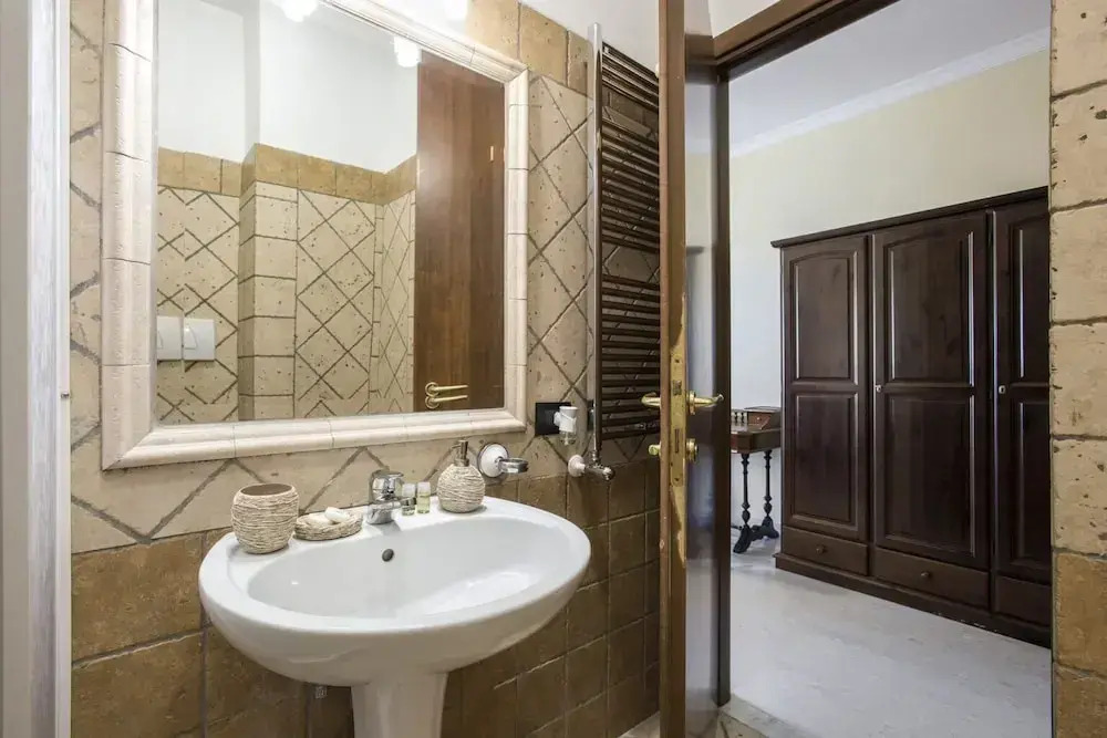The Life Hotel