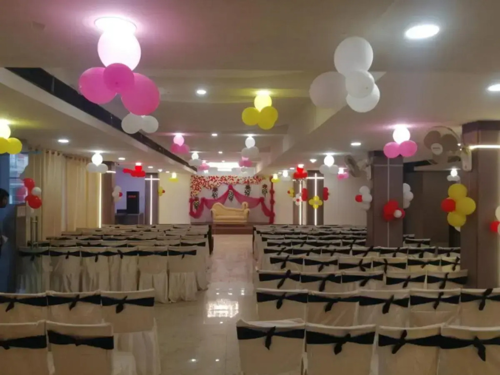 HOTEL UMA PALACE