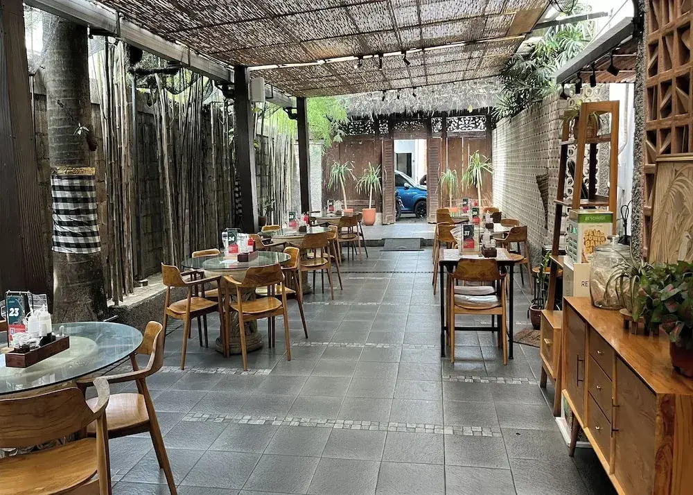 R Residence Jakarta