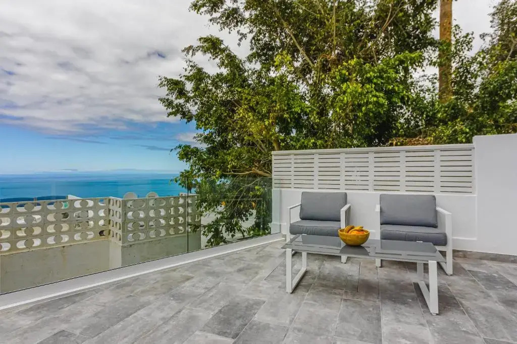 Fabuloso Bungalow con Vista Panorámica y Piscina Privada