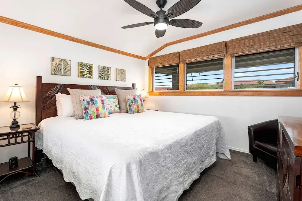 Fully Air-conditioned - Ocean View - Beautifully Renovated- Vrkcv