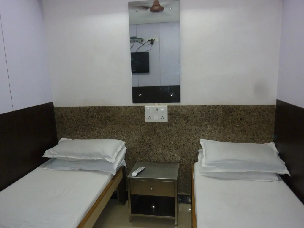 Yadgar Guest House