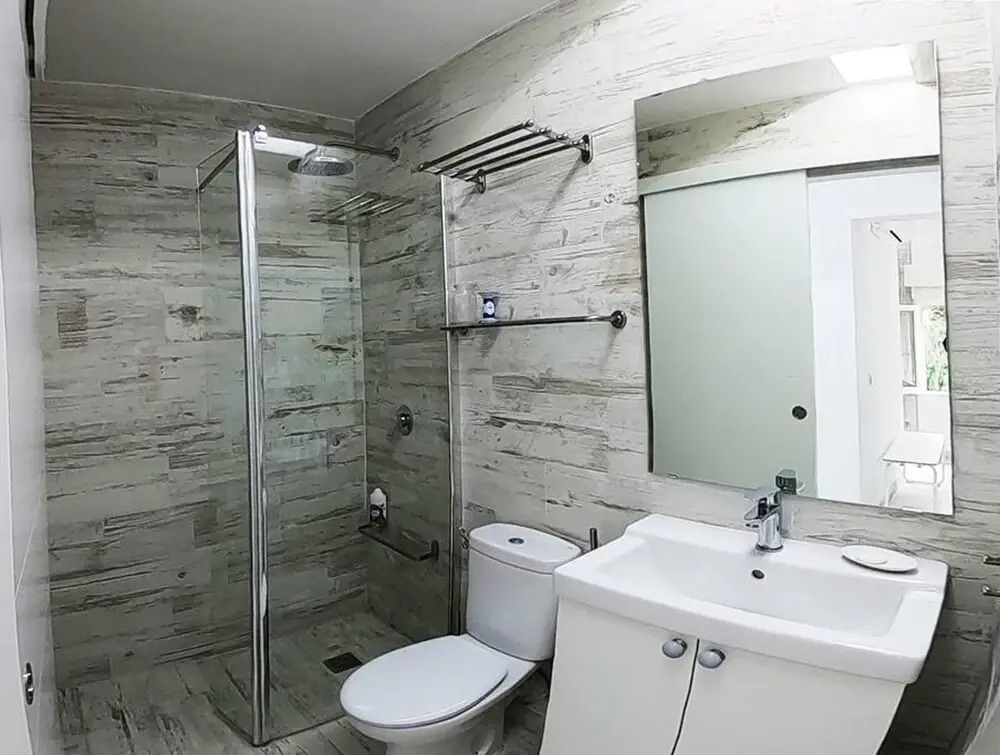 Apartment With 2 Bedrooms in Estepona, With Wonderful sea View and Wif