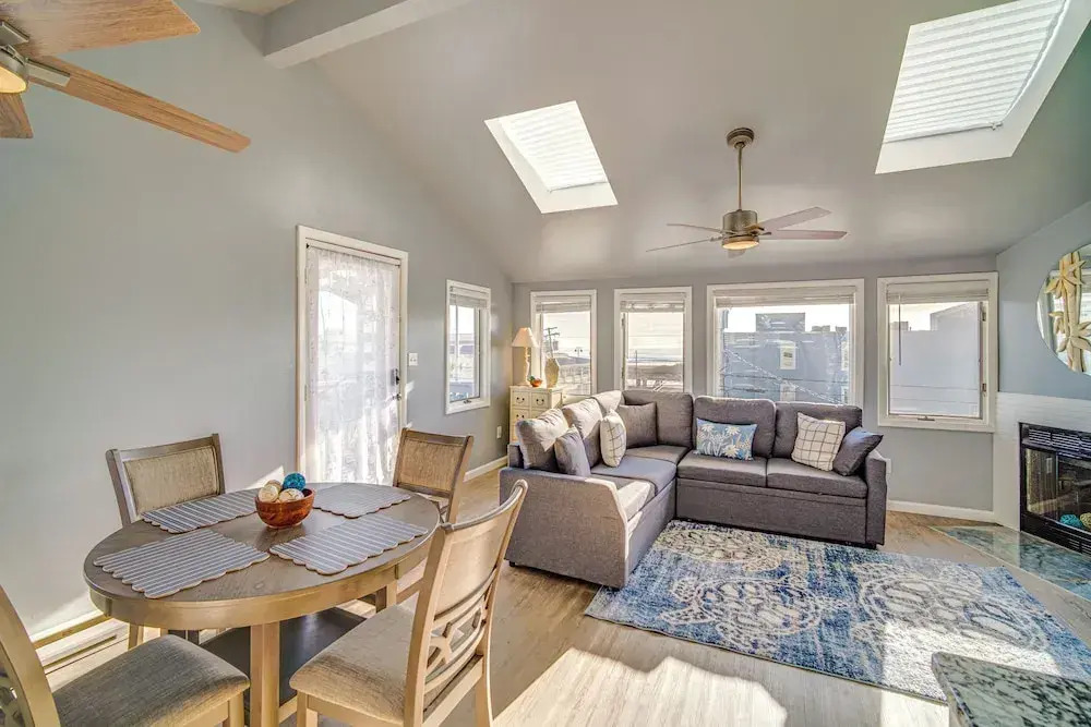 Renovated Ocean City Retreat - Walk to Beach!