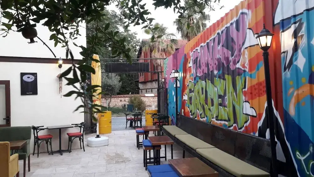 Funky Monkey Hostel & Pub Antalya - Adults Only
