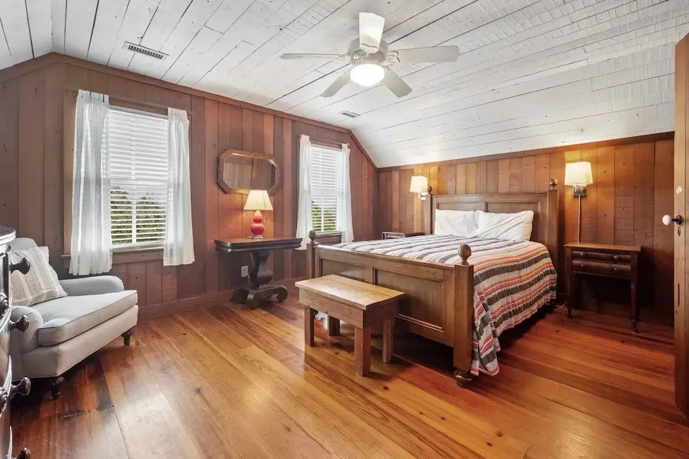 Eclectic Creek Front Retreat 8 Bedroom Home by Peace Vacations