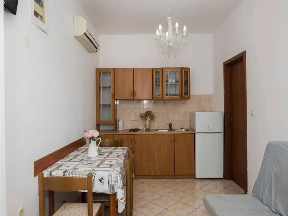 Apartment in Brodarica Near Beach Gaj