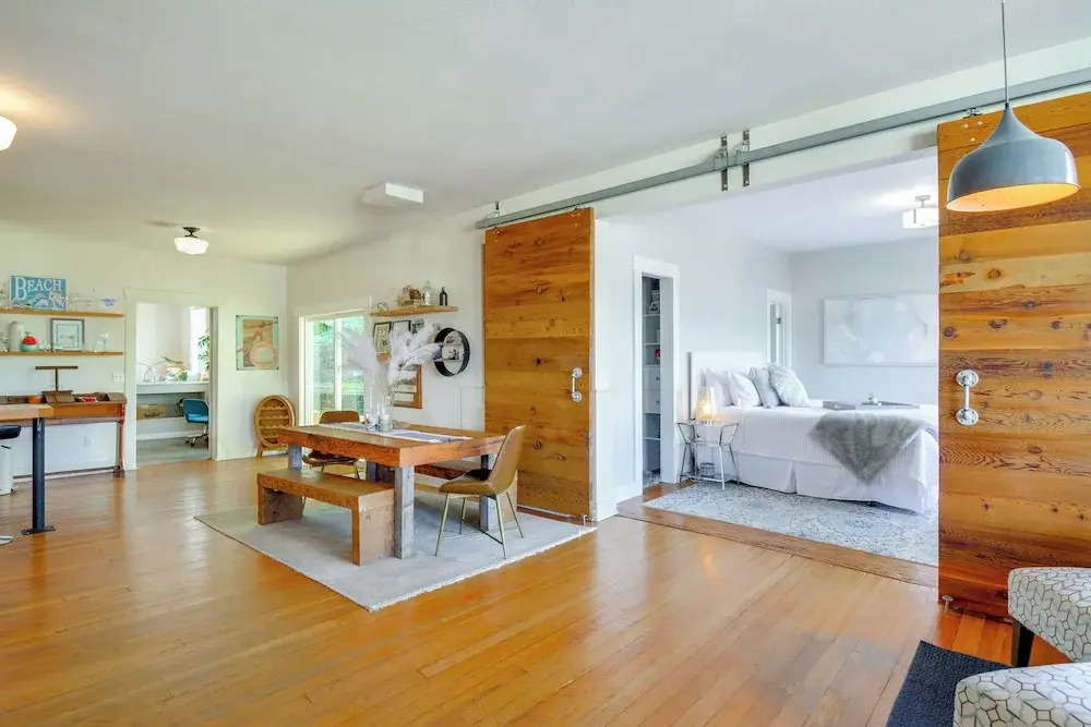 Gig Harbor House w/ Private Beach + Views!
