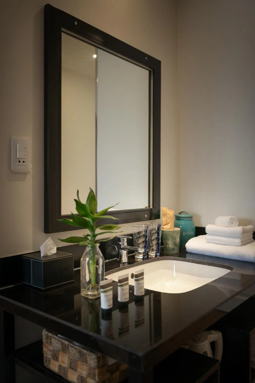 C Central Hotel- Đề Thám Bùi Viện Walking Street