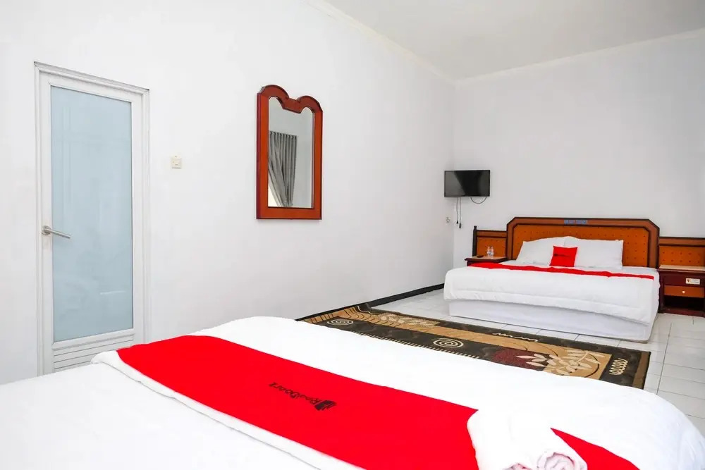 RedDoorz at Bluerose Homestay Tambi Dieng