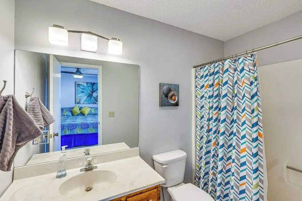 Balcony w/ Lake Views: Waterfront Ozarks Condo!