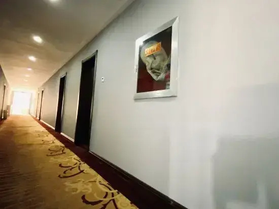 Junggar Furry Hotel