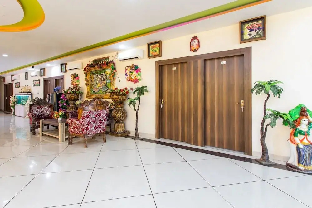 Oyo 28591 Hotel Madur Milan Garden