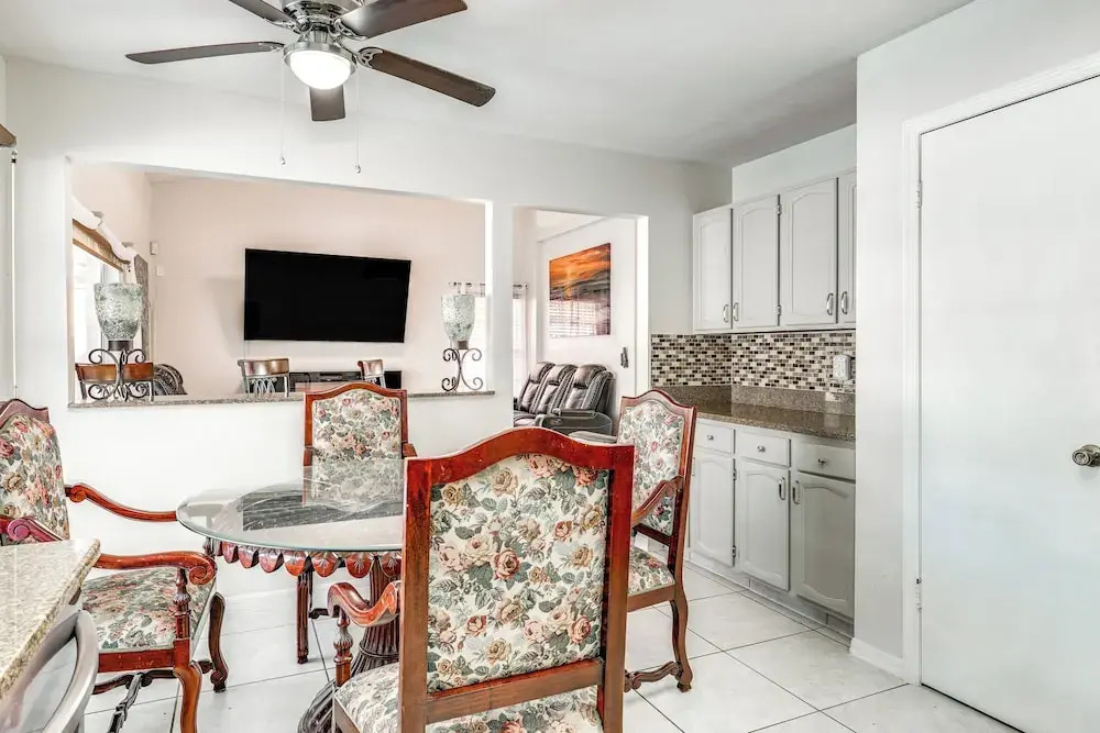3 Mi to Marina: Riverview Family Home w/ Lanai!