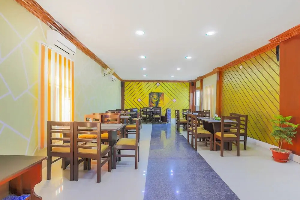 OYO 417 Hotel Lacoul Inn