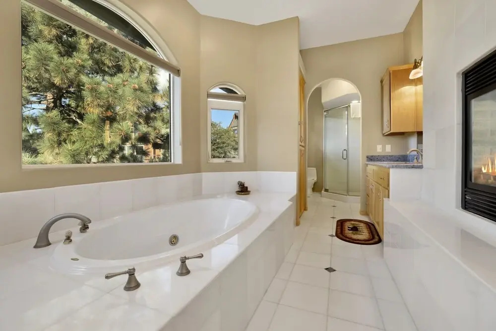 2178-sunset Ridge Villa 5 Bedroom Home by RedAwning