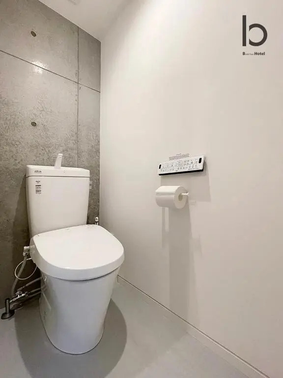 Brand new 1BR Apt for 7 ppl with loft Few Mins Walk To Peace Park