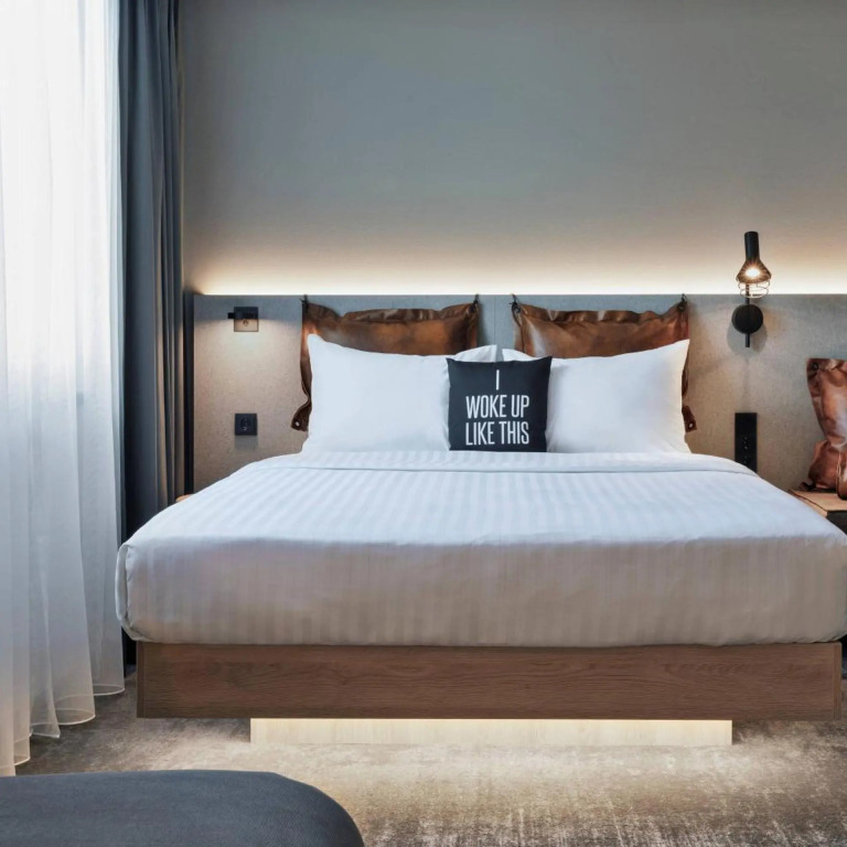Moxy Hamburg City