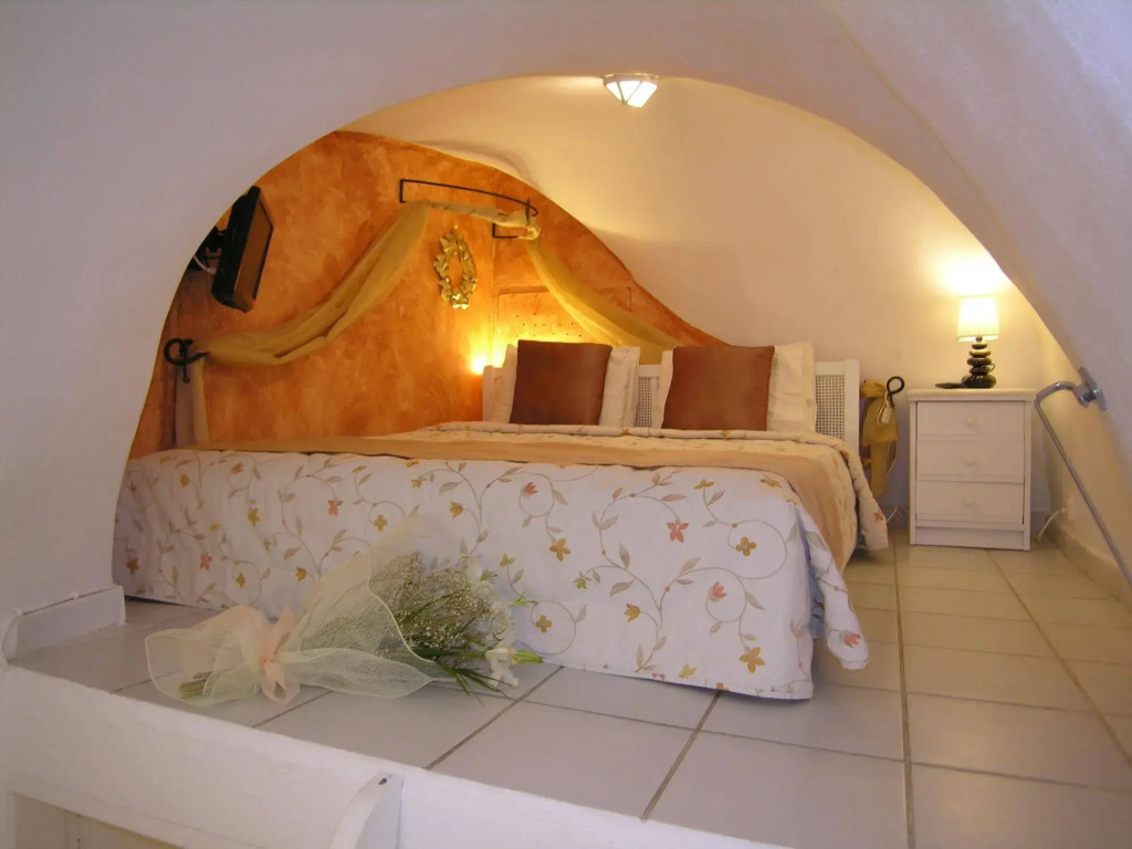 Aeolos Art & Eco Suites Adults Only