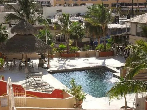 Plaza Nautica Condominiums
