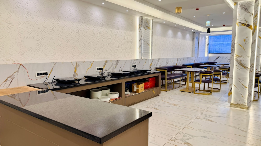 Pheonix Luxury Inn