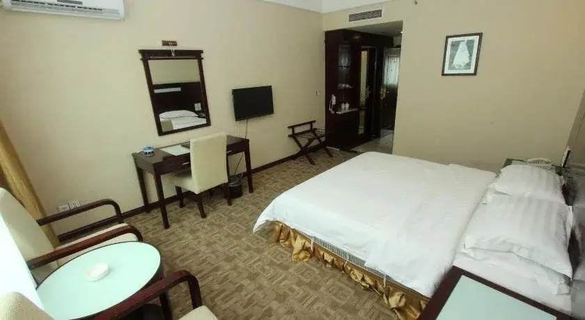 Royal Hotel