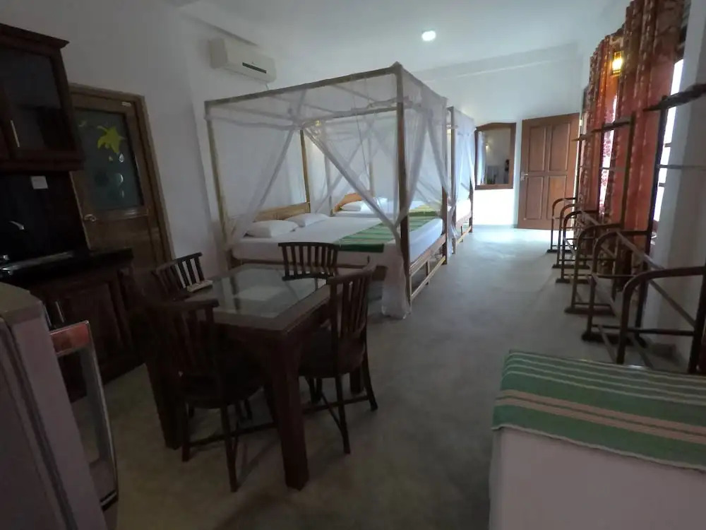 Dreamers Lodge - Hostel